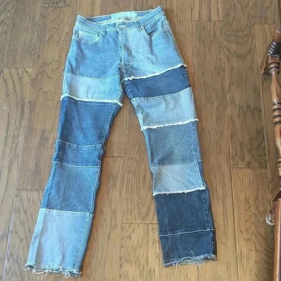 Jeans - Picture 2 of 15